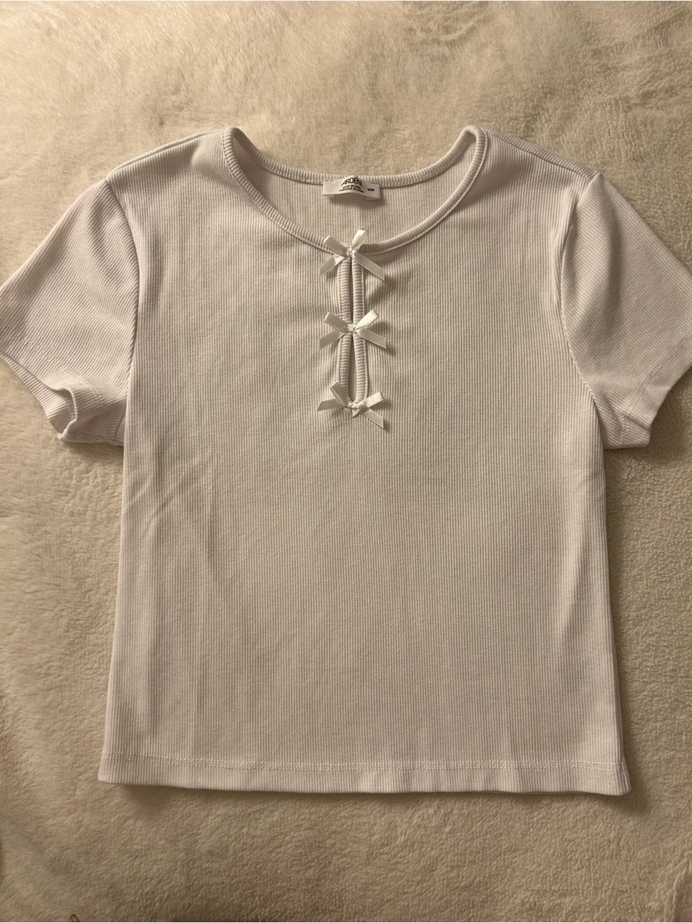 Ardene White Short-Sleeve Ribbed Tee with Triple Front Bows